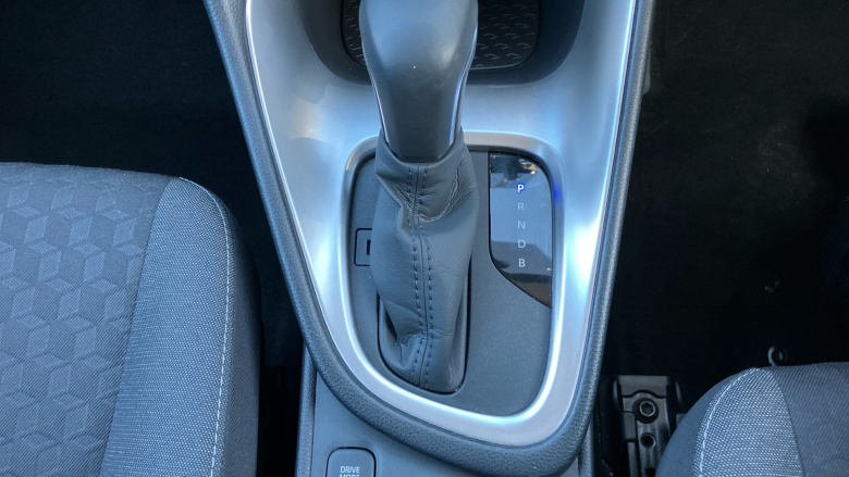 Toyota Yaris 1.5 Hybrid Design 5dr CVT Hybrid Hatchback